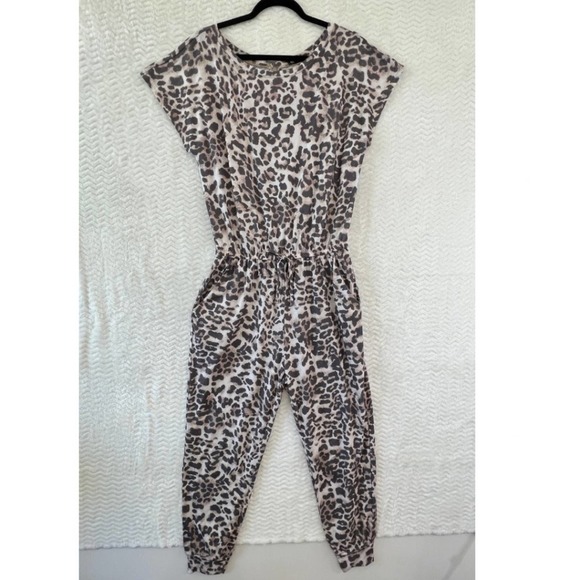 Pants - Cheetah Leopard Print Jumpsuit Short Sleeve Size Medium Women's Drawstring Waist